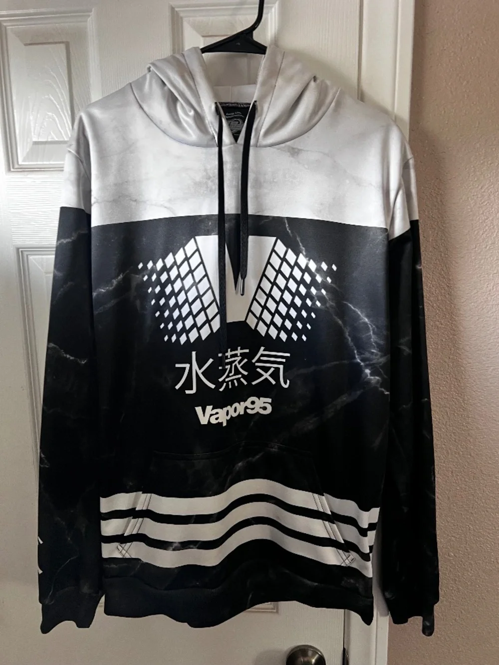 Vapor95 Men’s Hoodie